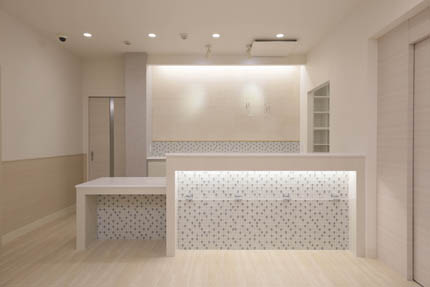 東林間整形外科ビル・内観